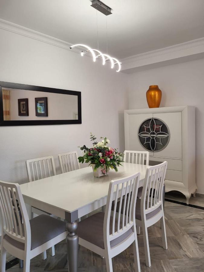 Сozy 2 Bedroom Apartment In Best Area Of Марбеля Екстериор снимка